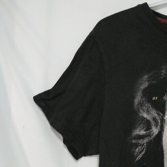 GUESS | medium | Black Graphic Short Sleeve Tee / T-Shirt | Gold Print on Sleeve - Picture 4 of 14